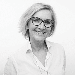 Petra Hasselbach, Manager des relations client chez AGS Relocation Petra Hasselbach, Manager des relations client chez AGS Relocation
