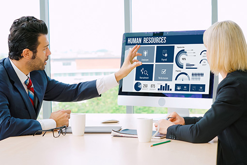 Disposer d'une stratégie éprouvée qui anticipe les risques potentiels susceptibles d'affecter vos services, tels que les RH, la paie et les autres employés.